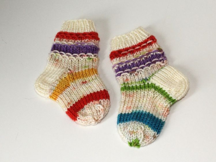 Socken handgestrickt FL ca Babysocken Handarbeit 10,0-11,0 cm 